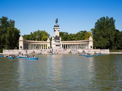 Plural - Portugal e Espanha: Tradições, vinhos e artes Plural - Portugal e Espanha: Tradições, vinhos e artes