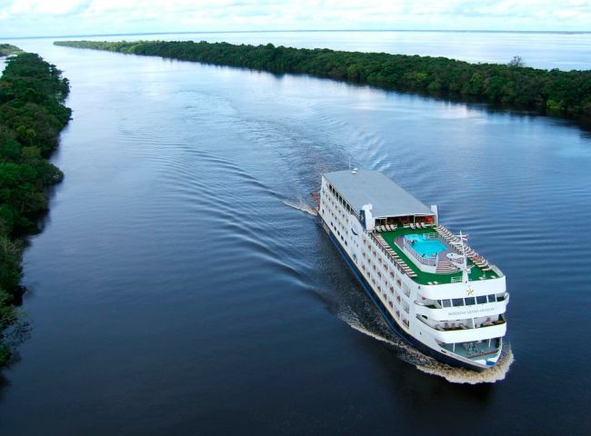 Experiências no Amazonas a bordo em um cruzeiro